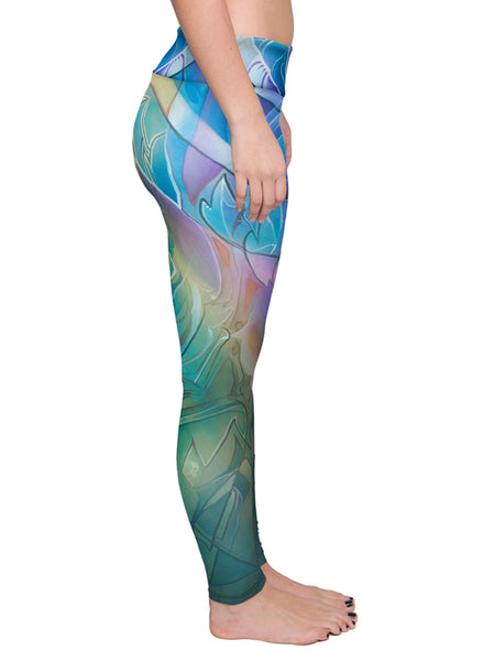 "THE SUN SHINES FOR ALL WITHOUT RESERVATION" WOMEN'S ACTIVE LEGGINGS